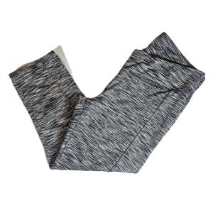 Danskin Leggings Womens Medium Black White Cropped Yoga Athletic Workout Pants
